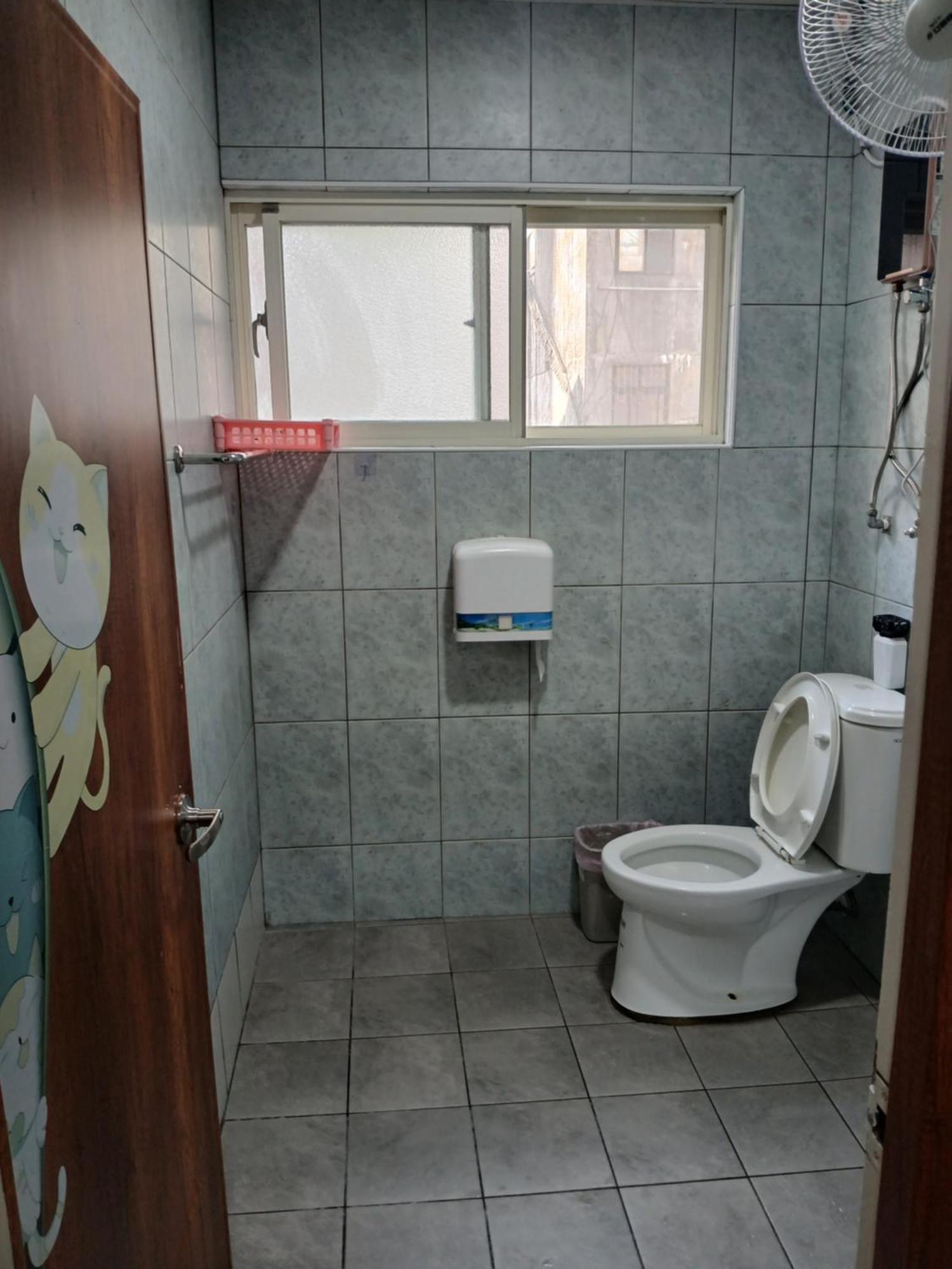 Non-Profit Bee Home Keelung Luaran gambar